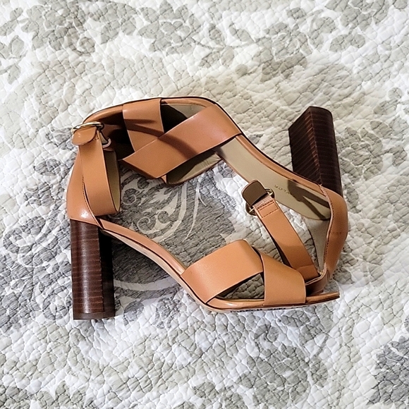 Ann Taylor Shoes - Picture 3 of 4